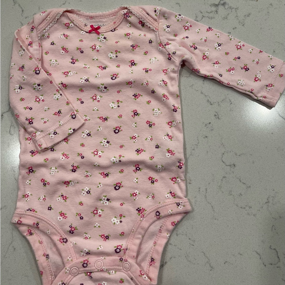 Carter’s Long sleeves Onesies 0-3M - Picture 4 of 16